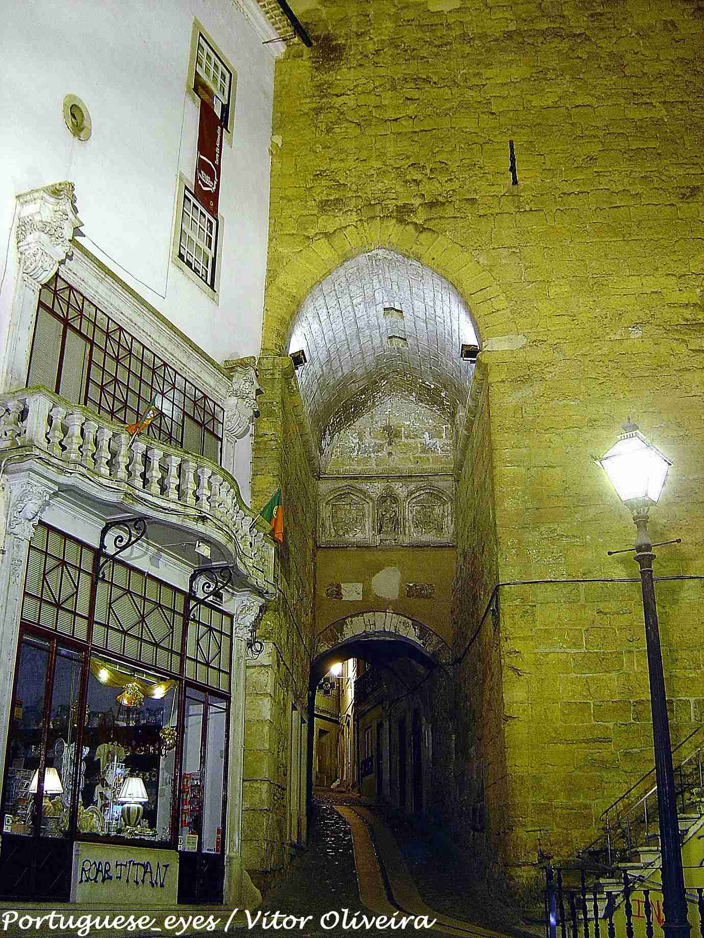 Arco de Almedina, the medieval gate in Coimbra where Livraria Almedina bookshop is located