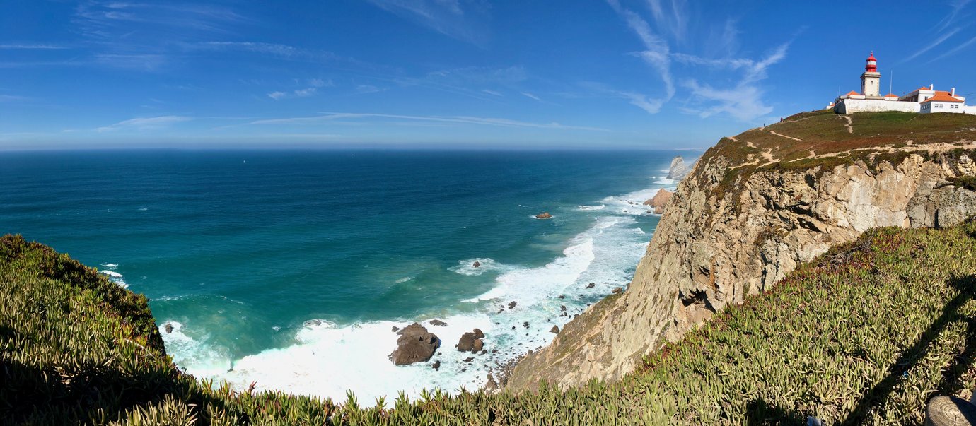 Farol do Cabo da Roca lighthouse on the cliffs at the westernmost point of continental Europe, Portugal