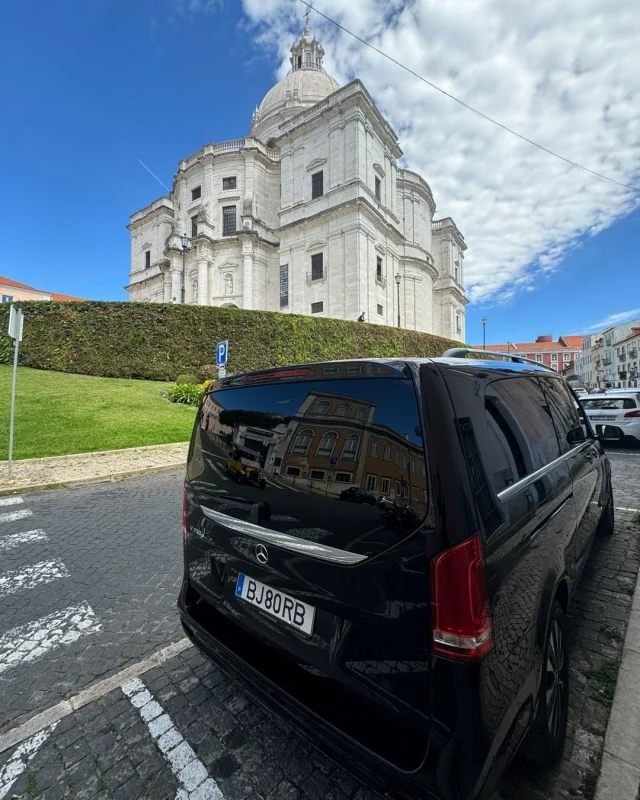 We’ve arrived! 🚐✨
Who’s the first to guess where?
👀 Drop your answers in the comments! ⬇️
