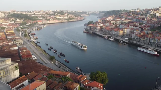 🌸🐰 This Easter long weekend, take the time to explore Portugal in style!
From historic cities to breathtaking coastlines, let Amiroad Luxury Transports take you on a journey of comfort and elegance. ✨
🚘 Discover exclusive tours and hidden gems with maximum convenience!
📍 Find out more at our link in bio.#AmiroadLuxuryTransports
#LuxuryTravel
#LuxuryTransportation
#PrivateTransportation
#EventsTransportation
#PrivateTours
#LuxuryTravel